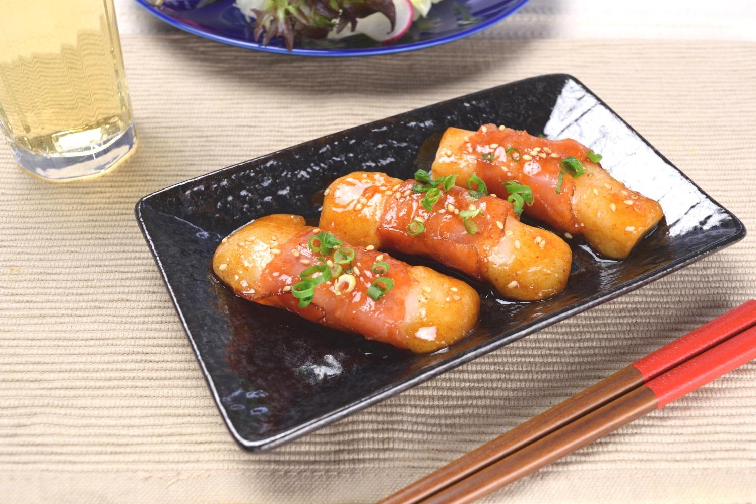 コチュジャンで甘辛♪もちベーコン