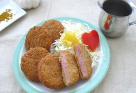 ボロニアソーセージのカレーカツ