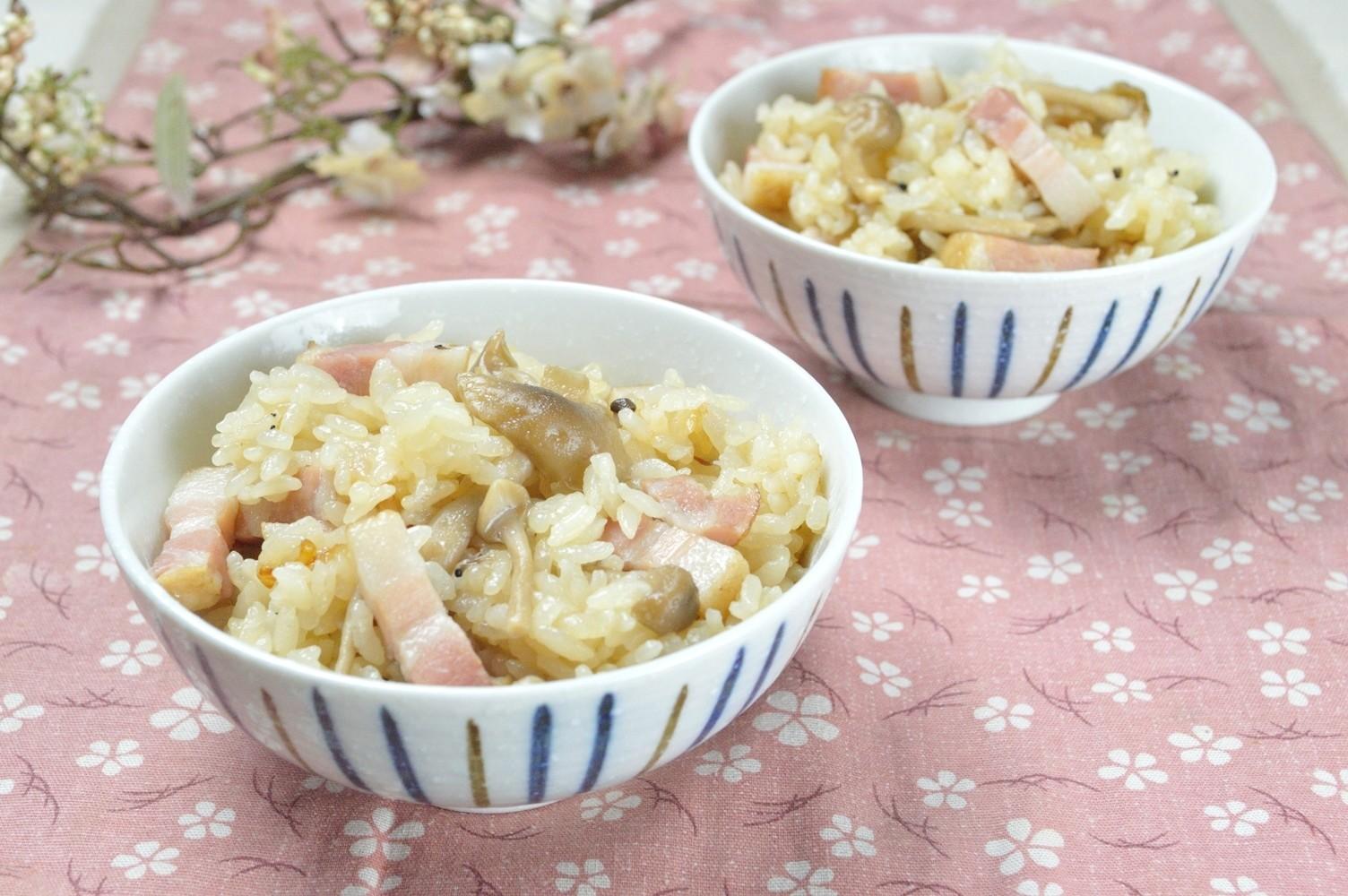 簡単激うま！ベーコンときのこの炊込みご飯