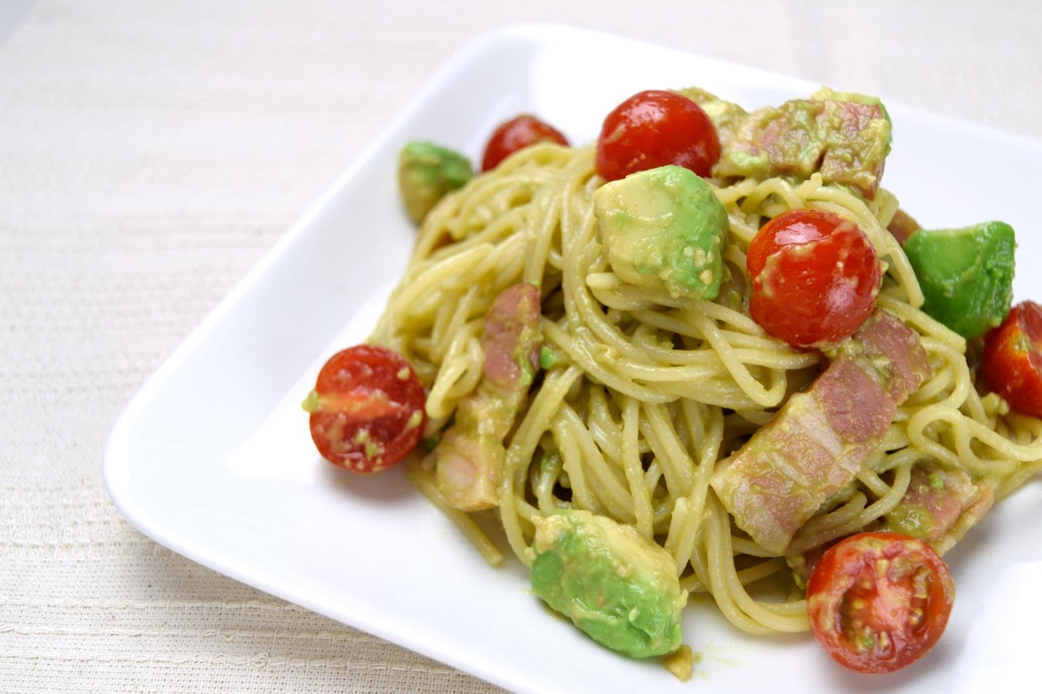 アボカドトマトの和風冷製パスタ