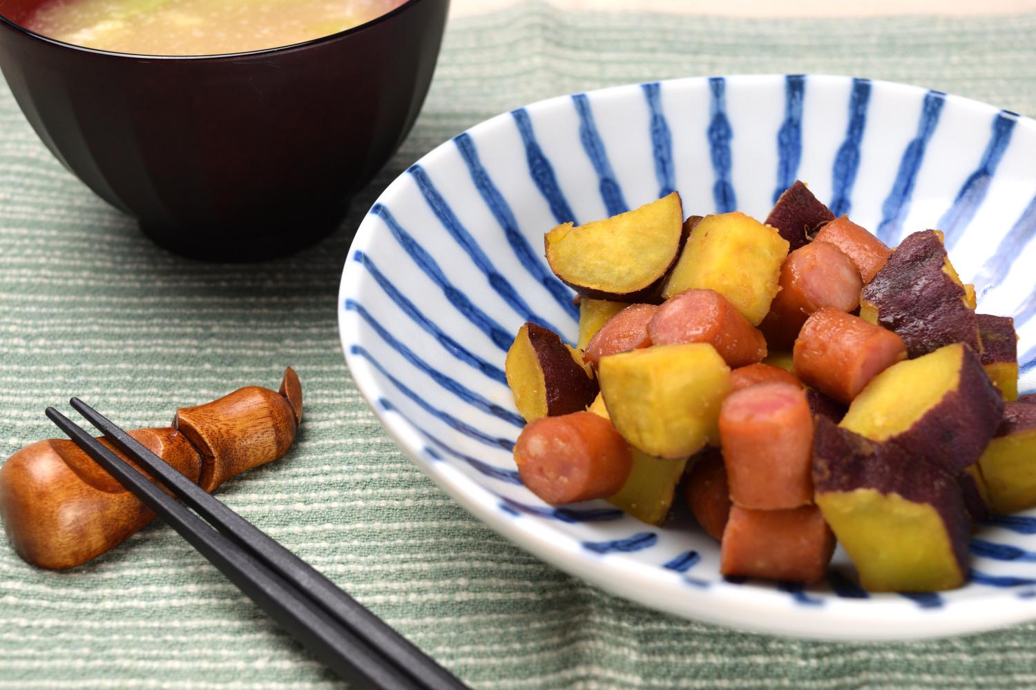 さつまいもとウインナーのめんつゆ甘煮